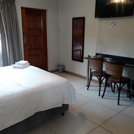 8 Ibis Lane Guest House Johannesburg Zewnętrze zdjęcie
