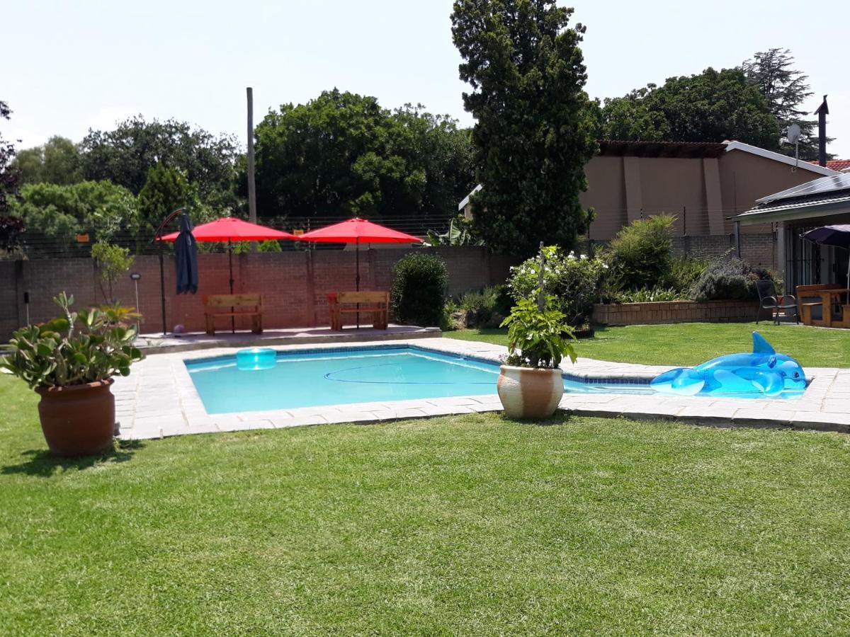8 Ibis Lane Guest House Johannesburg Zewnętrze zdjęcie