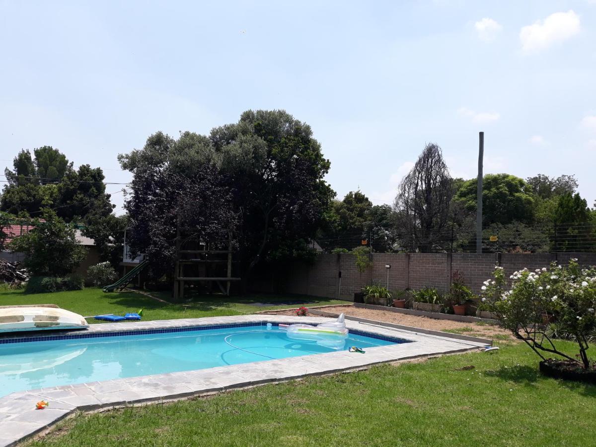 8 Ibis Lane Guest House Johannesburg Zewnętrze zdjęcie